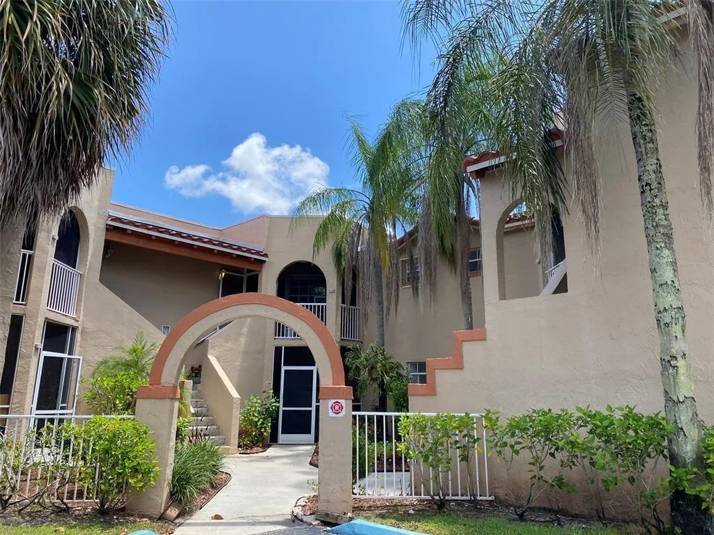 8734 SW 3 Street # 107, Pembroke Pines, FL 33025