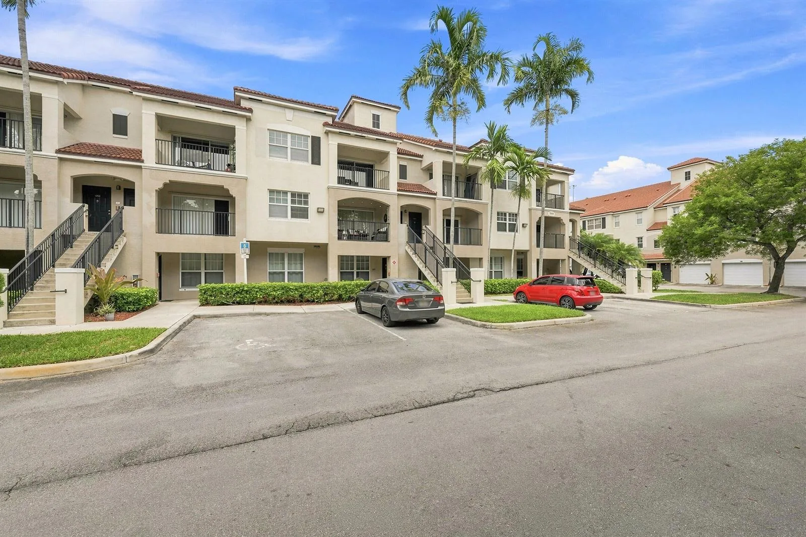 5860 W Sample Road # 307, Coral Springs, FL 33067