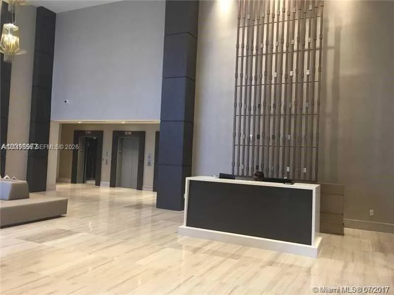 1010 SW 2nd Ave # 1105, Miami, FL 33130 photo 3