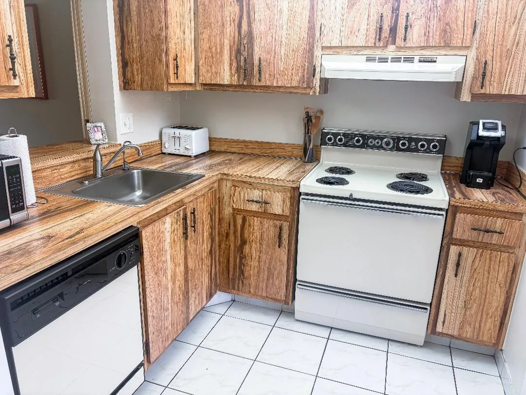 7561 NW 1st Street # 207, Margate, FL 33063 photo 2
