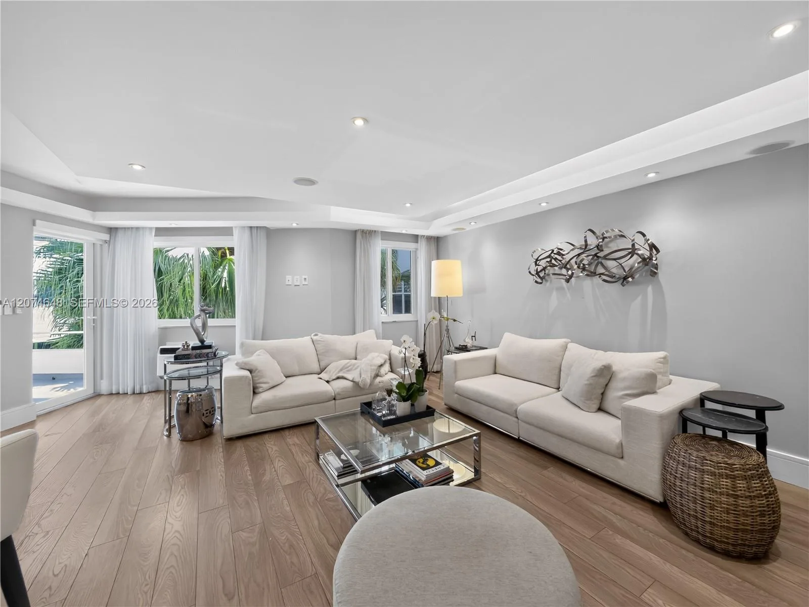 10190 Collins Ave # 204, Bal Harbour, FL 33154
