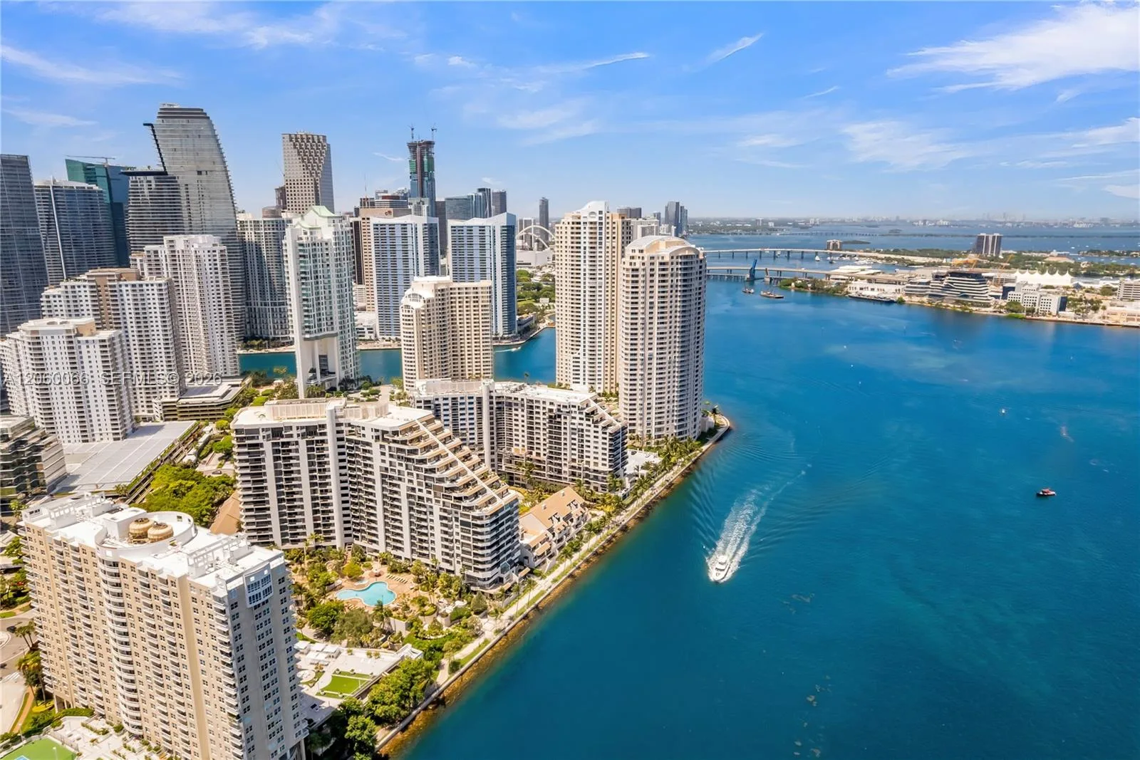 848 Brickell Key Dr # 1102, Miami, FL 33131 photo 3