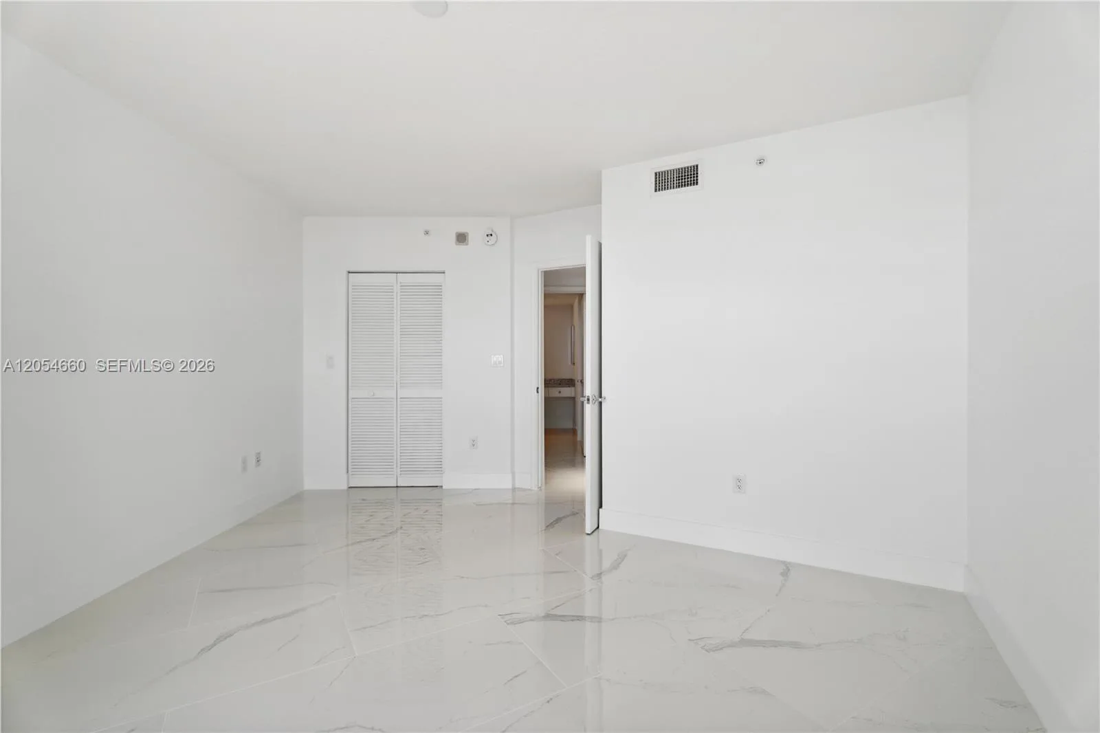 19501 W COUNTRY CLUB DR # 2506, Aventura, FL 33180 photo 8