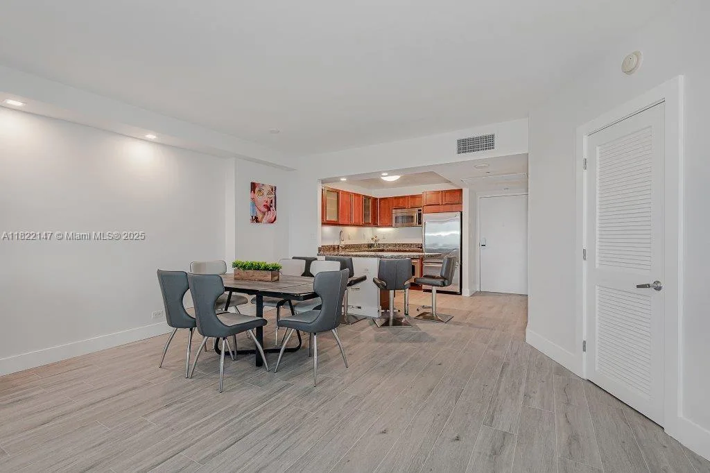 2301 Collins Ave # 1531, Miami Beach, FL 33139 photo 13
