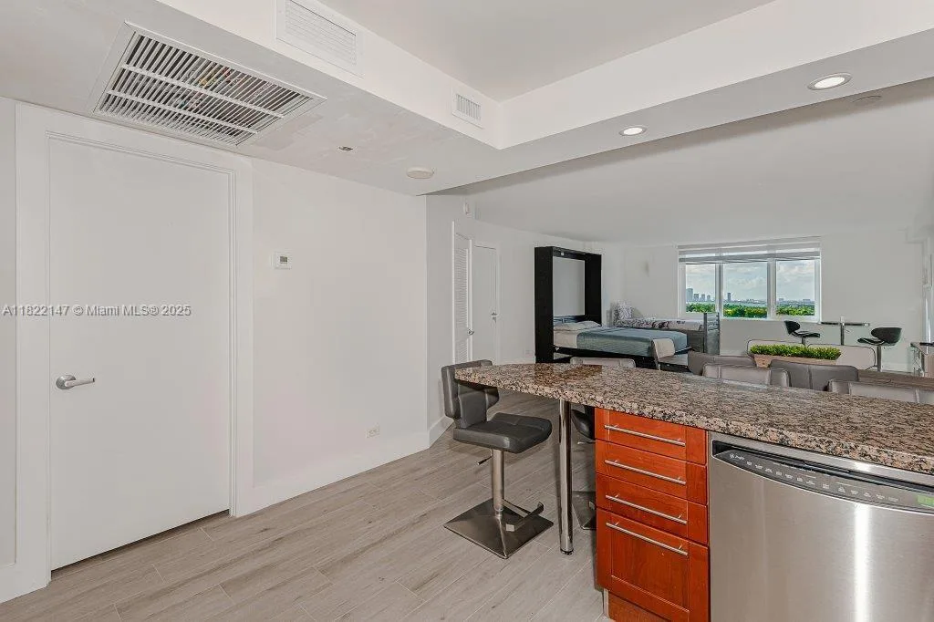 2301 Collins Ave # 1531, Miami Beach, FL 33139 photo 5