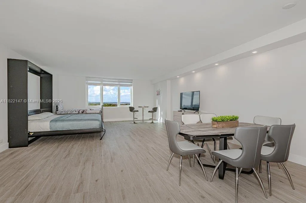 2301 Collins Ave # 1531, Miami Beach, FL 33139 photo 6