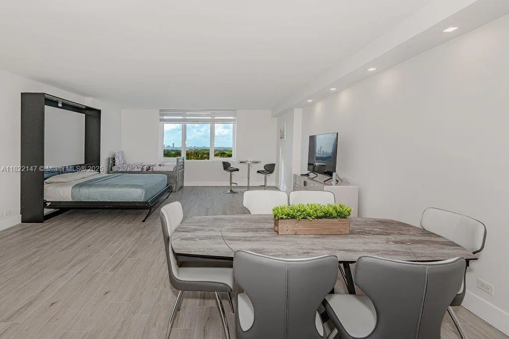 2301 Collins Ave # 1531, Miami Beach, FL 33139 photo 8