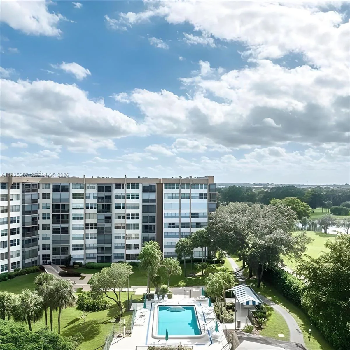 1000 Saint Charles Pl # 522, Pembroke Pines, FL 33026