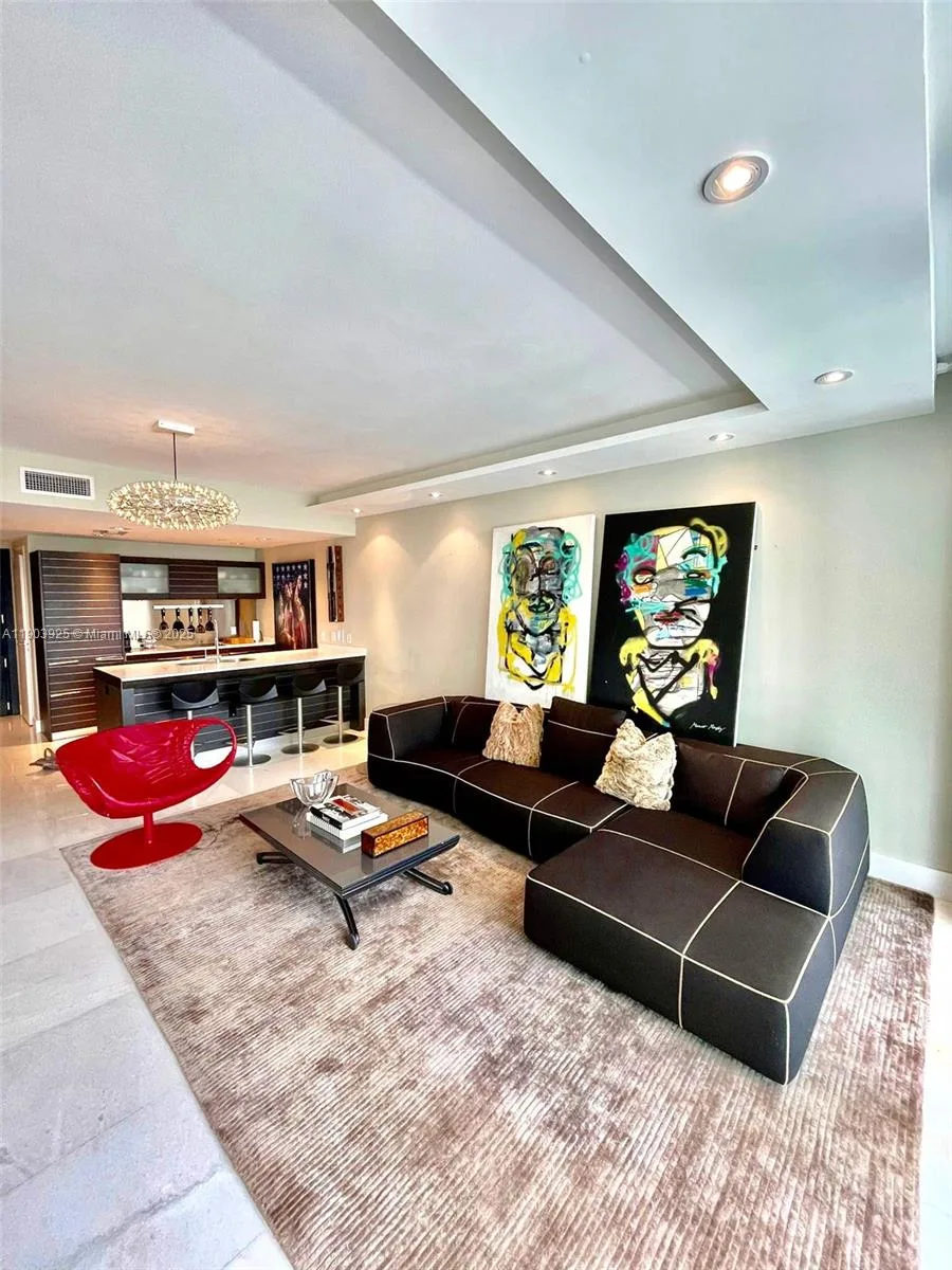 200 BISCAYNE BOULEVARD WAY # 4310, Miami, FL 33131