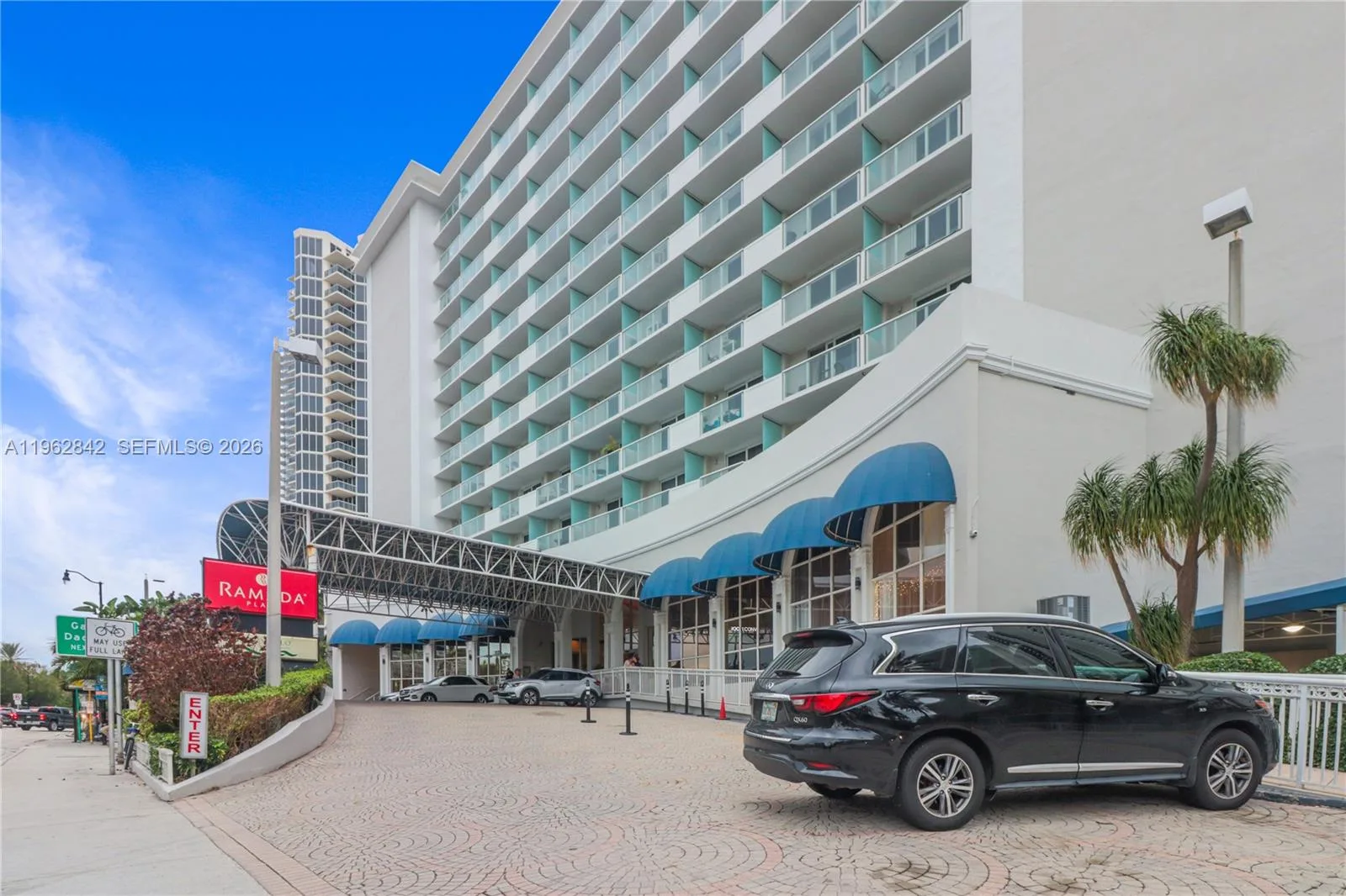 19201 Collins Ave # 439, Sunny Isles Beach, FL 33160 photo 2