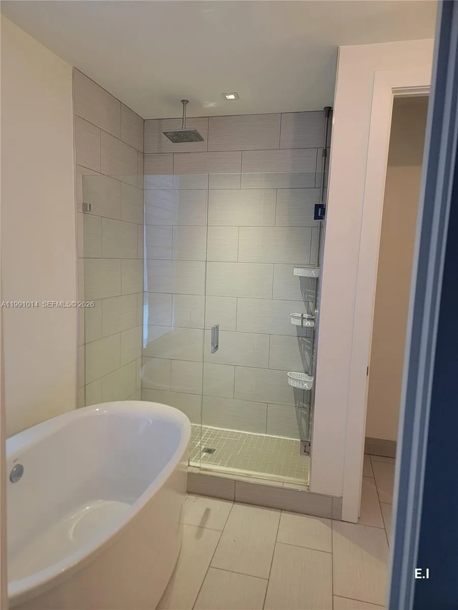 9133 NW 33rd St, Doral, FL 33172 photo 8