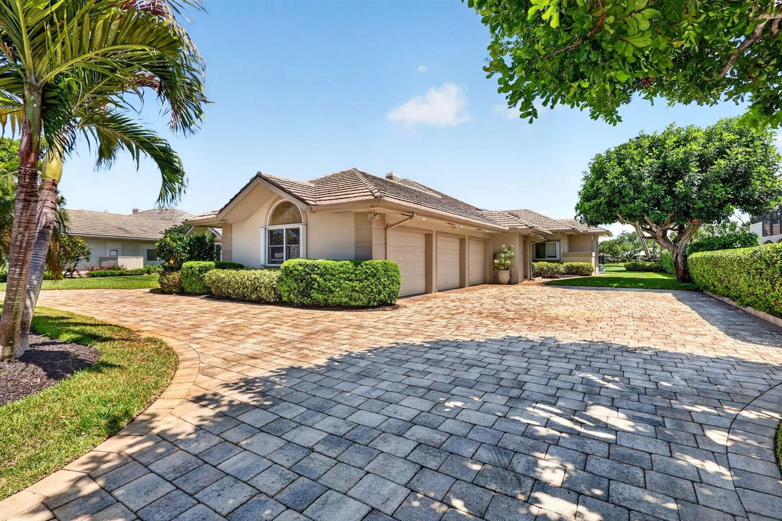 6711 SE Barrington Drive, Stuart, FL 34997 photo 10