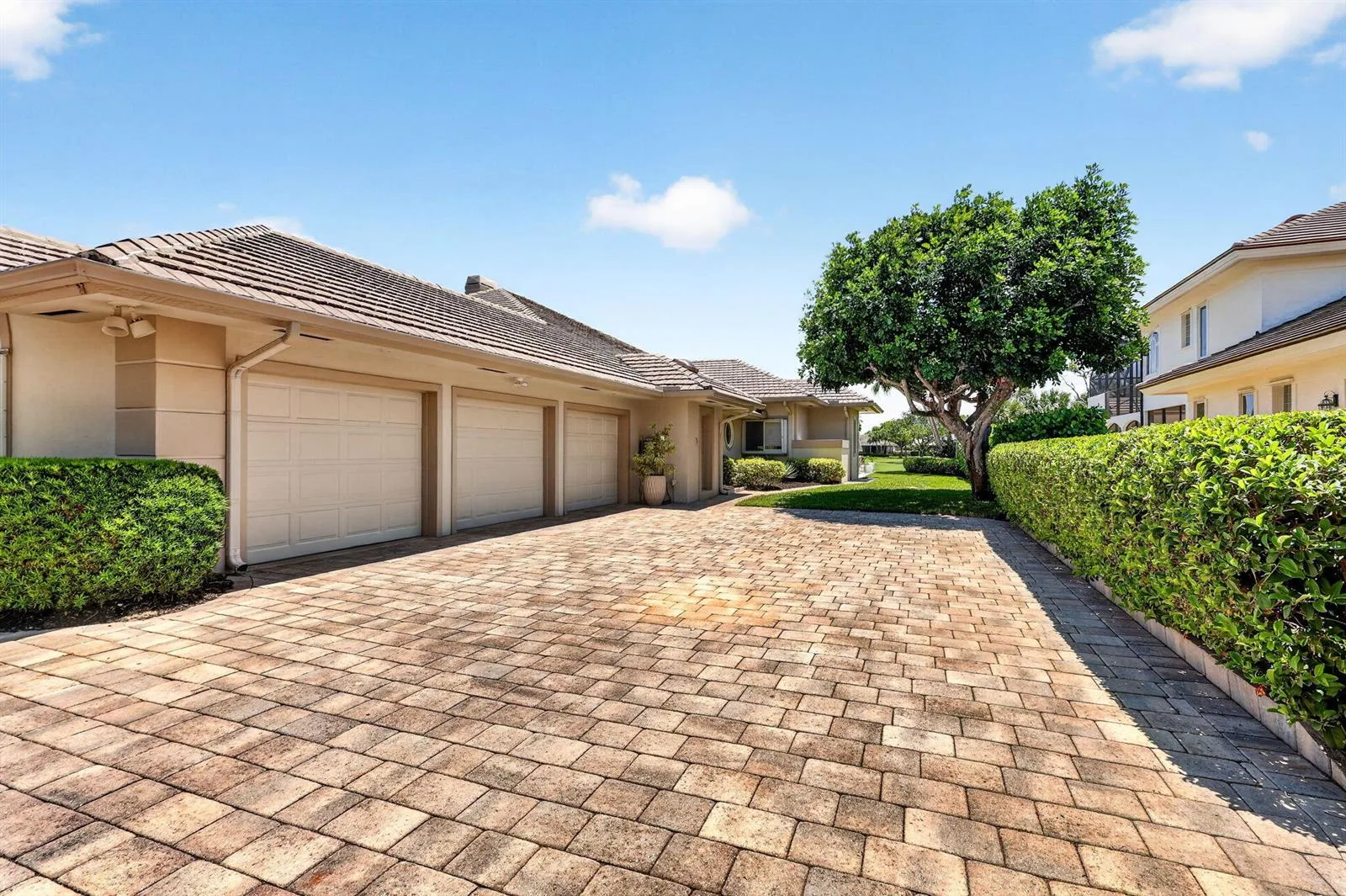 6711 SE Barrington Drive, Stuart, FL 34997 photo 9