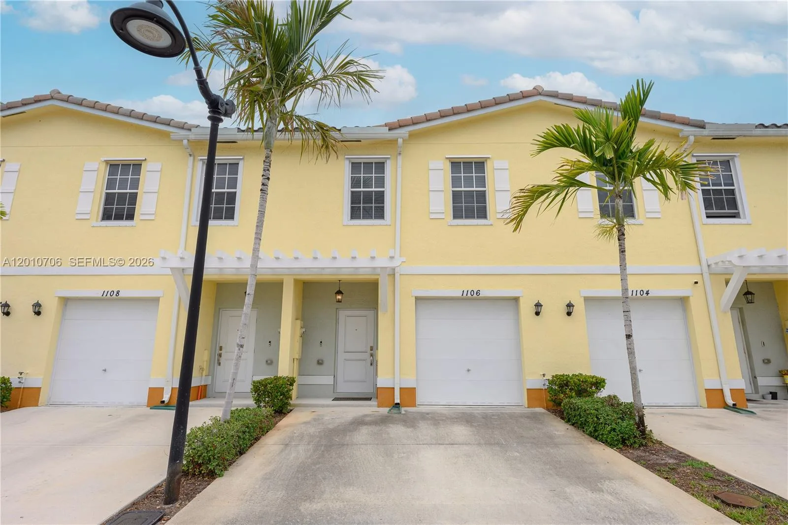 1106 NW 40th Ter, Lauderhill, FL 33313