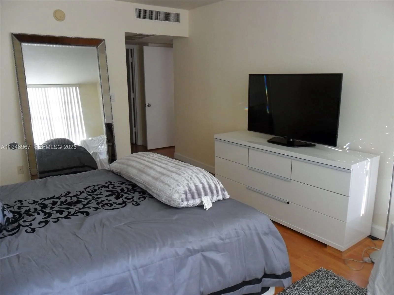 5600 Collins Ave # 16C, Miami Beach, FL 33140 photo 12