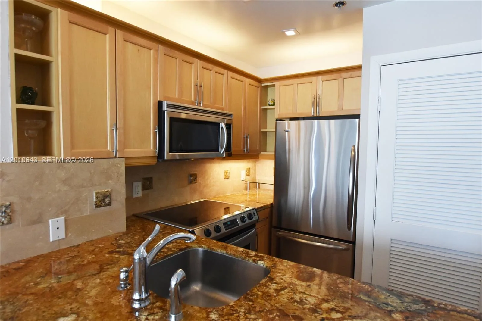 540 Brickell Key Dr # PH1812, Miami, FL 33131 photo 5