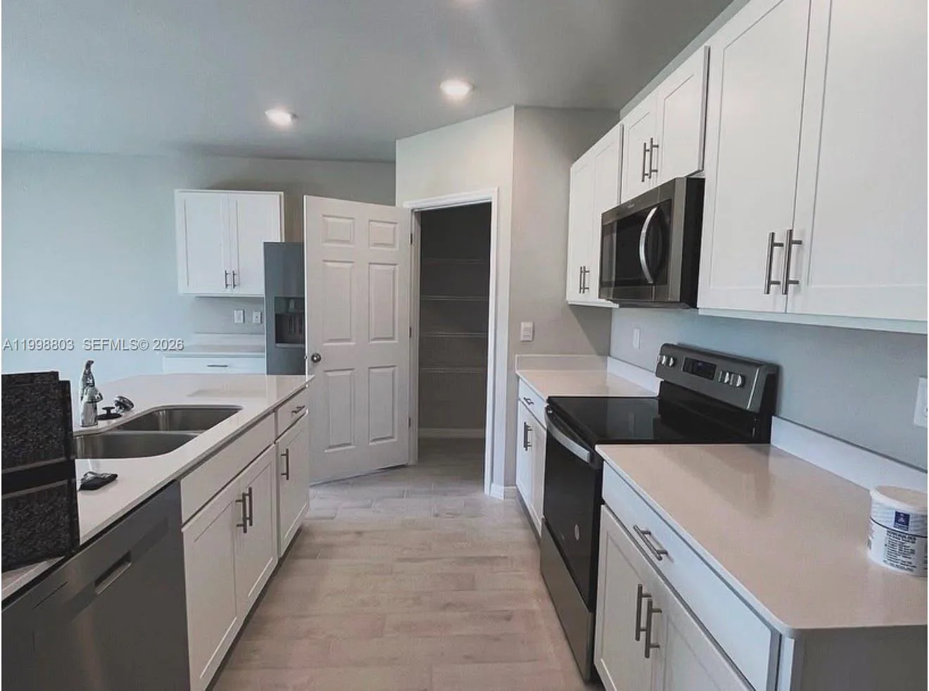 30 1pl # 3013, Cape Coral, FL 33914 photo 2