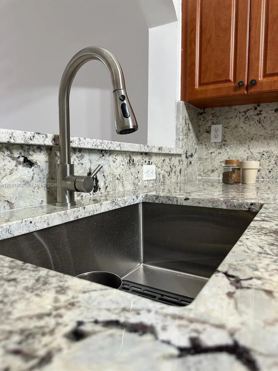 2920 SE 12th Rd # 203-30, Homestead, FL 33035 photo 13
