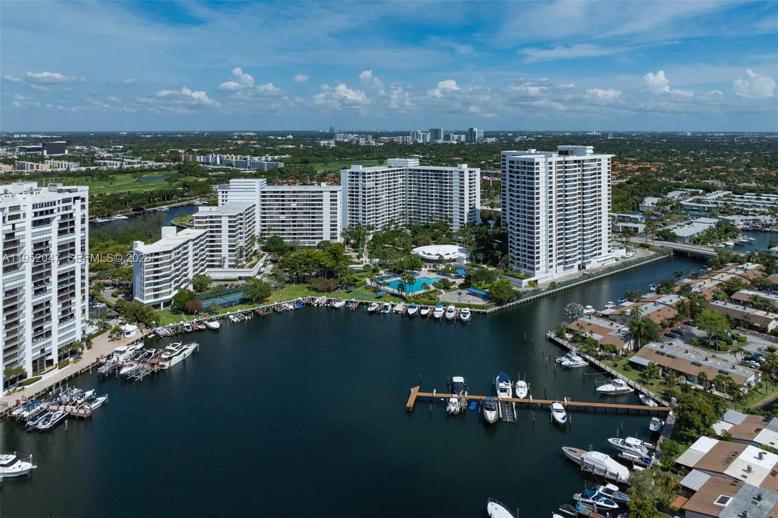 2500 Parkview Dr # 2312, Hallandale Beach, FL 33009