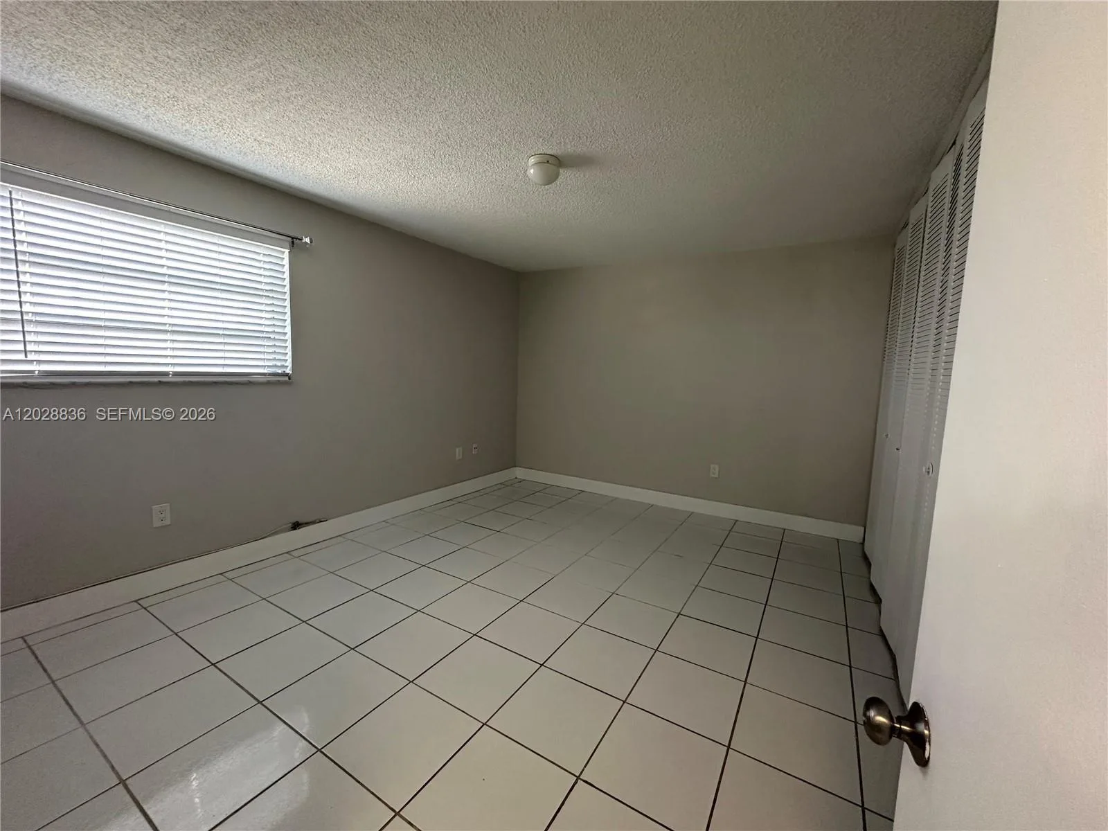 1975 NE 135th St # 3E, North Miami, FL 33181 photo 3