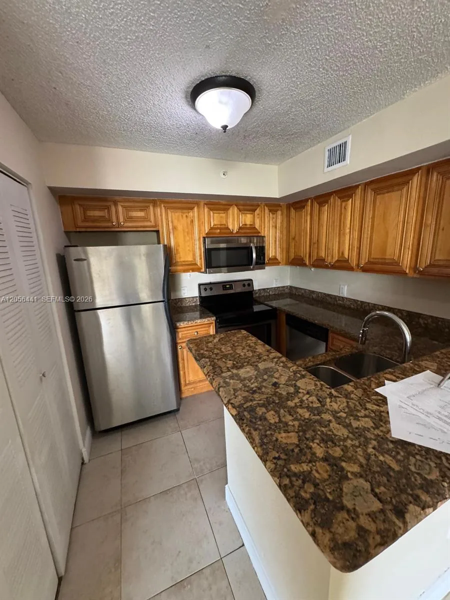 12142 ST ANDREWS PL # 110, Miramar, FL 33025