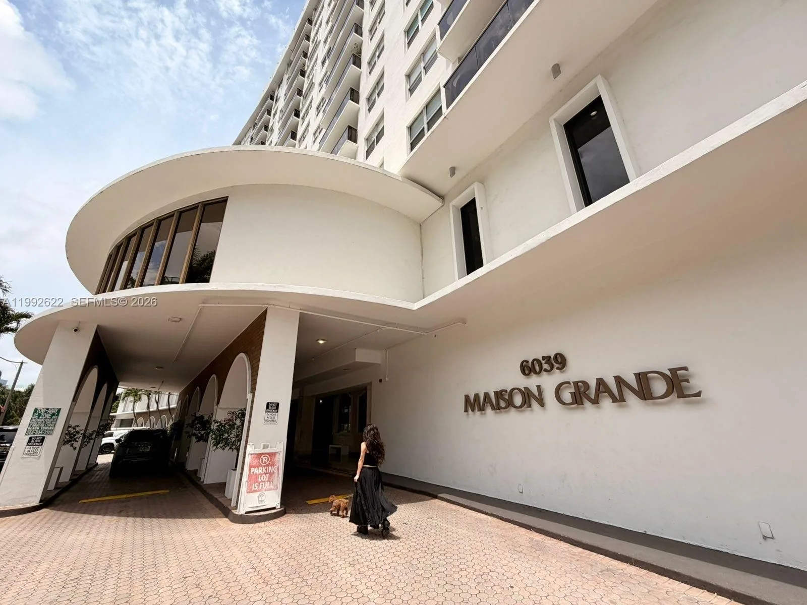 6039 Collins Ave # 1506, Miami Beach, FL 33140