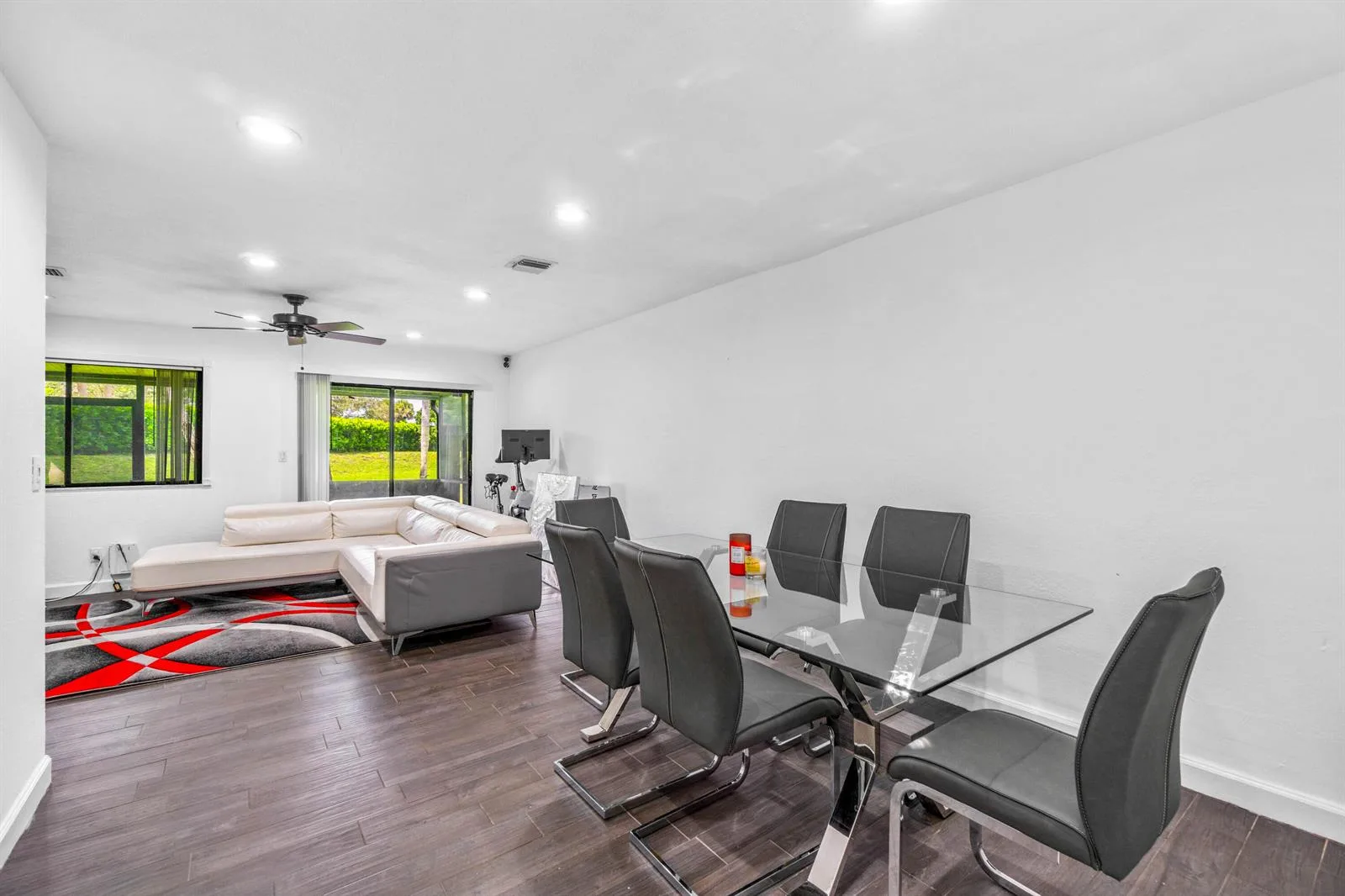 3703 Inlet Circle, FL 33463