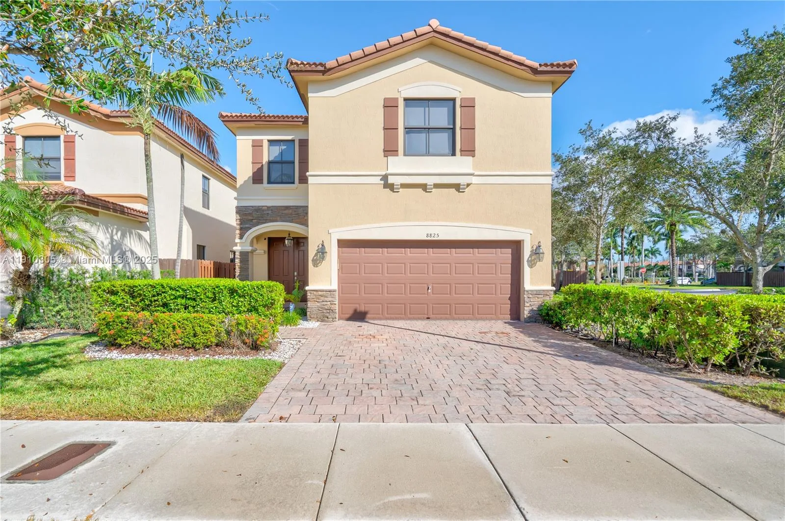 8825 NW 100th Pl # 8825, Doral, FL 33178