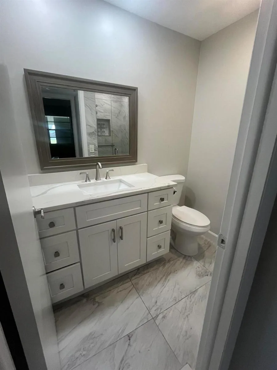 93 Normandy B, Delray Beach, FL 33484 photo 11