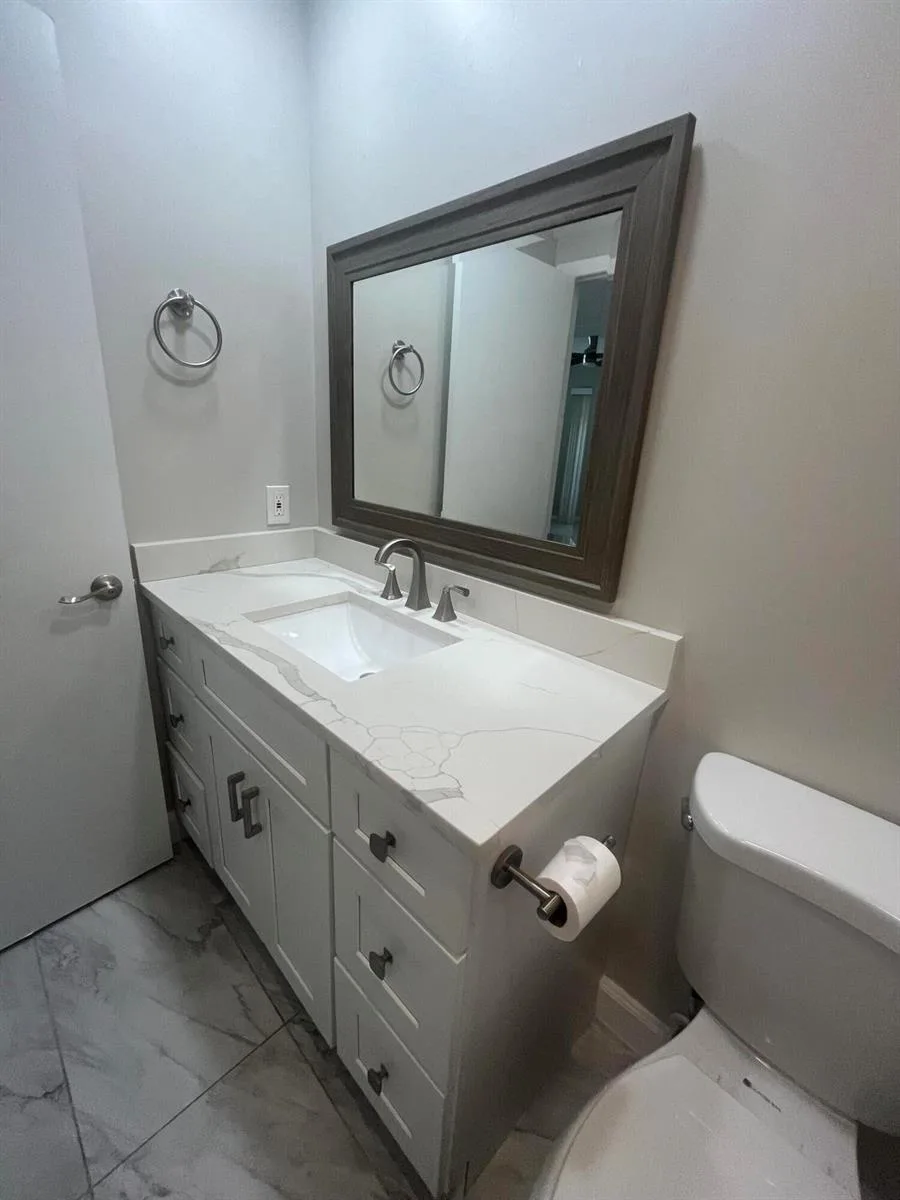 93 Normandy B, Delray Beach, FL 33484 photo 12