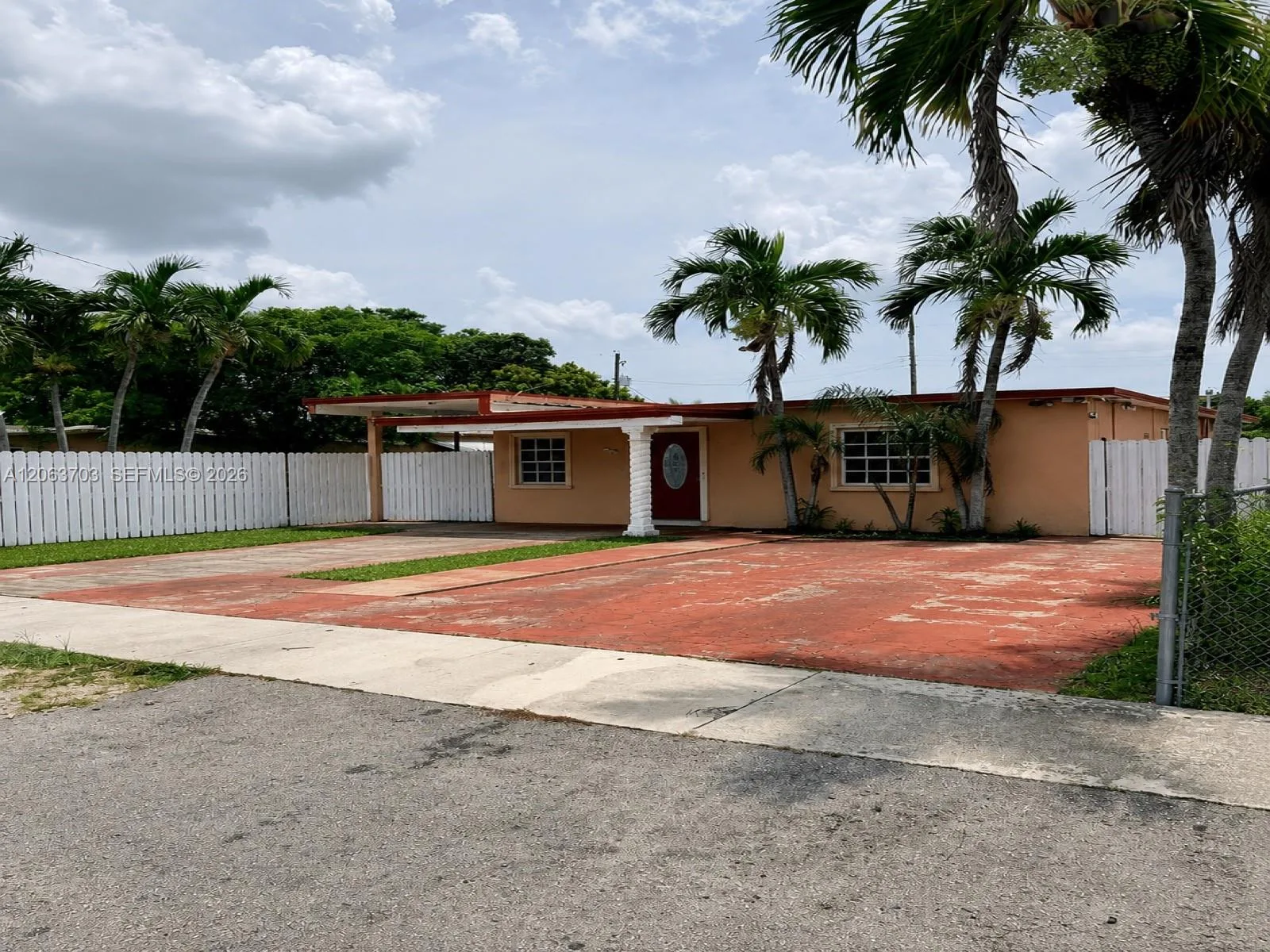142 E 45th St, Hialeah, FL 33013 photo 2