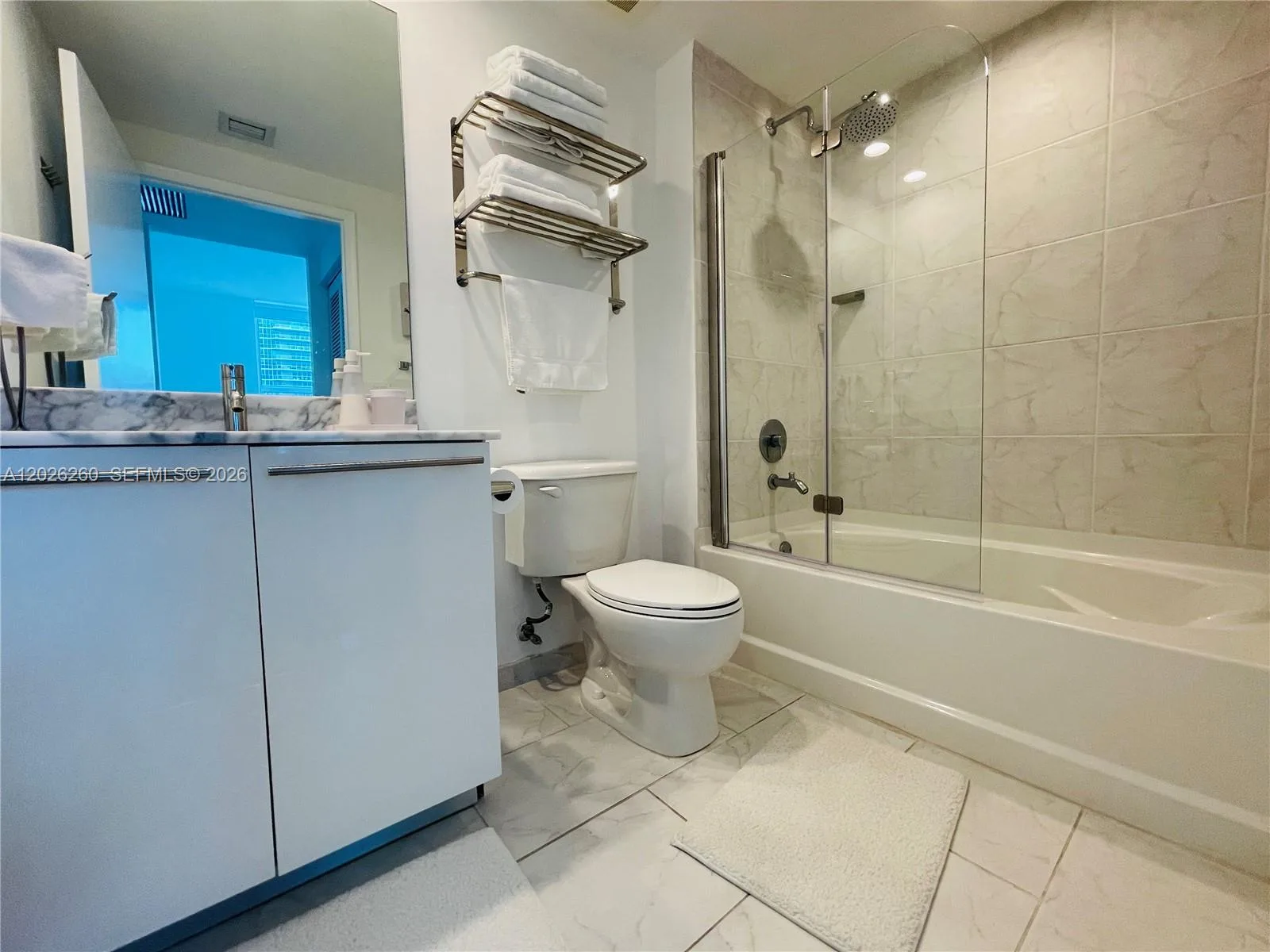 950 Brickell Bay Dr # 3207, Miami, FL 33131 photo 9