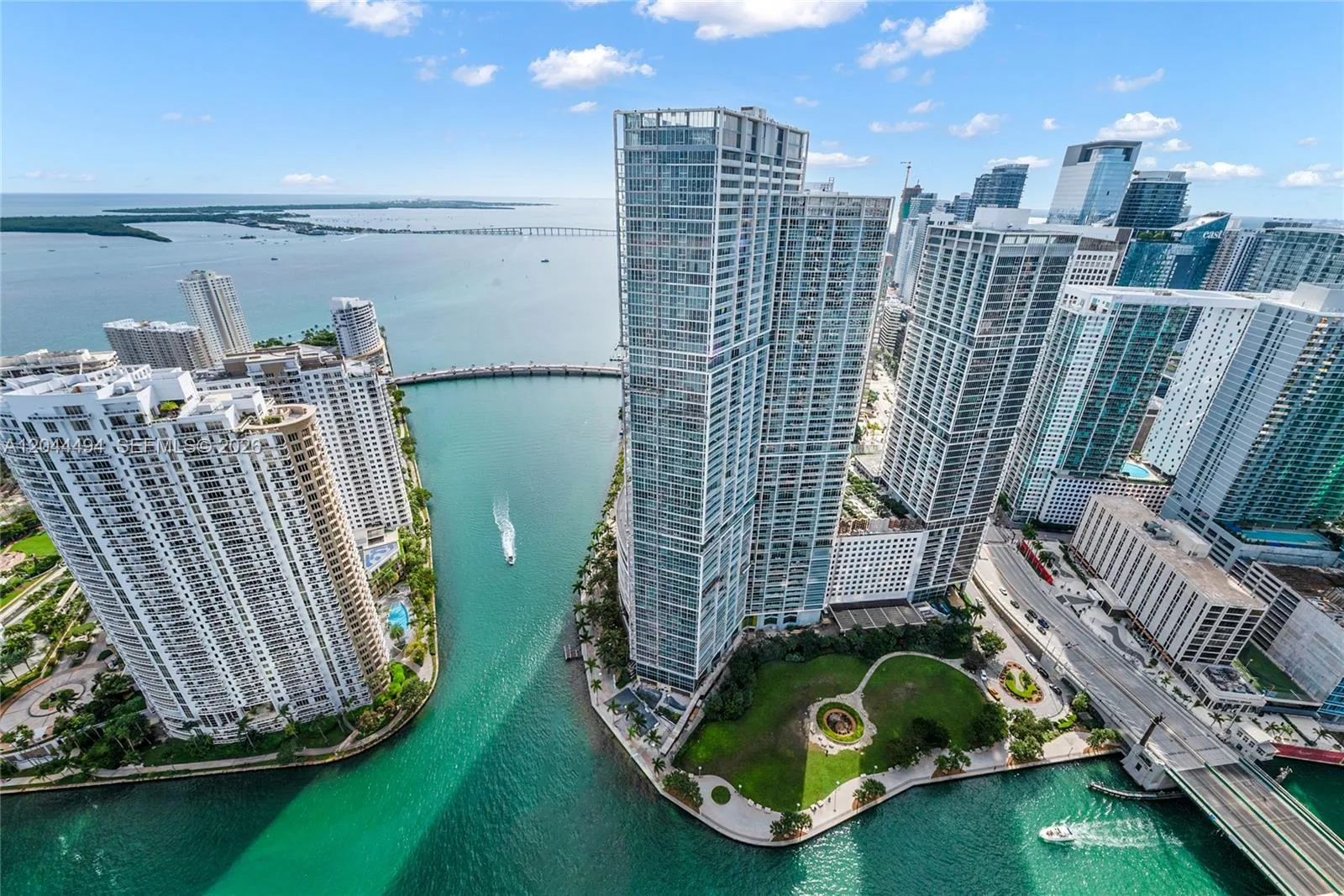 300 Biscayne Blvd Way # 5104, Miami, FL 33131