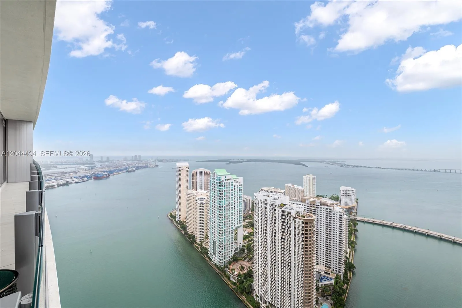 300 Biscayne Blvd Way # 5104, Miami, FL 33131 photo 3