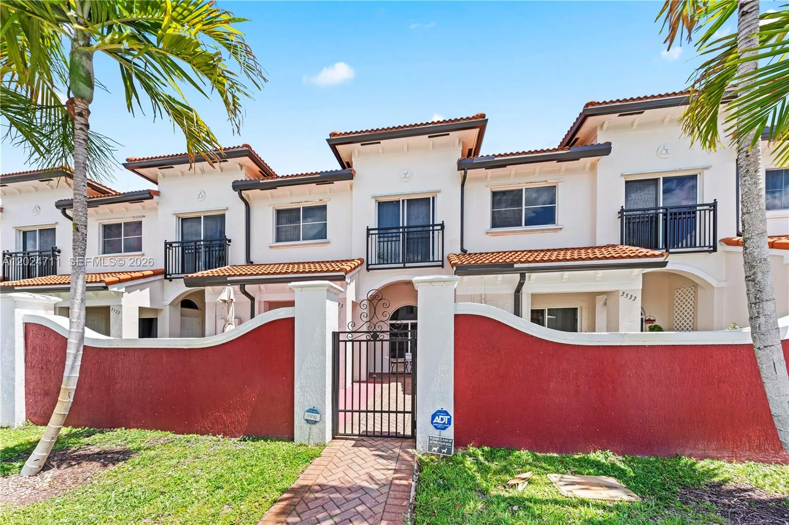 3535 NW 29th Ct, Lauderdale Lakes, FL 33311