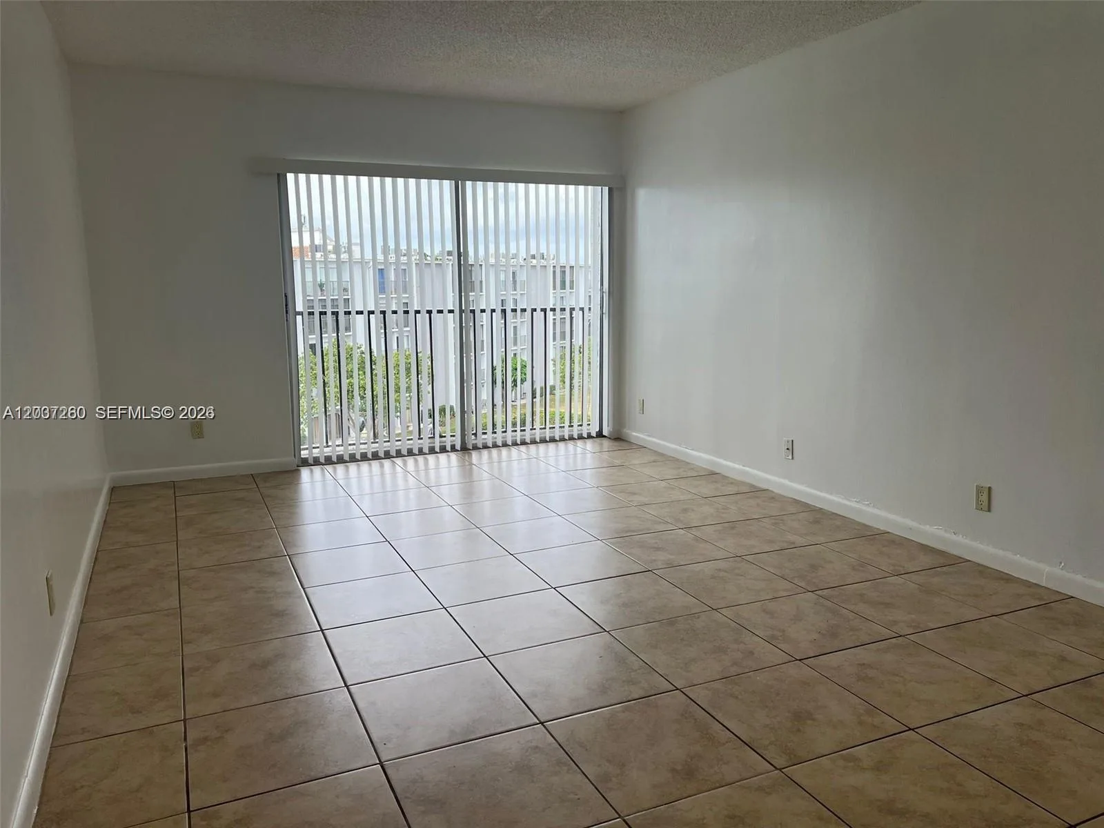 8610 N Sherman Cir # 504, Miramar, FL 33025