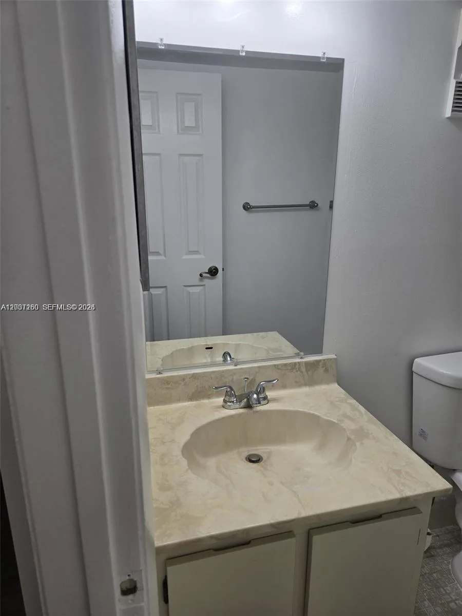 8610 N Sherman Cir # 504, Miramar, FL 33025 photo 10