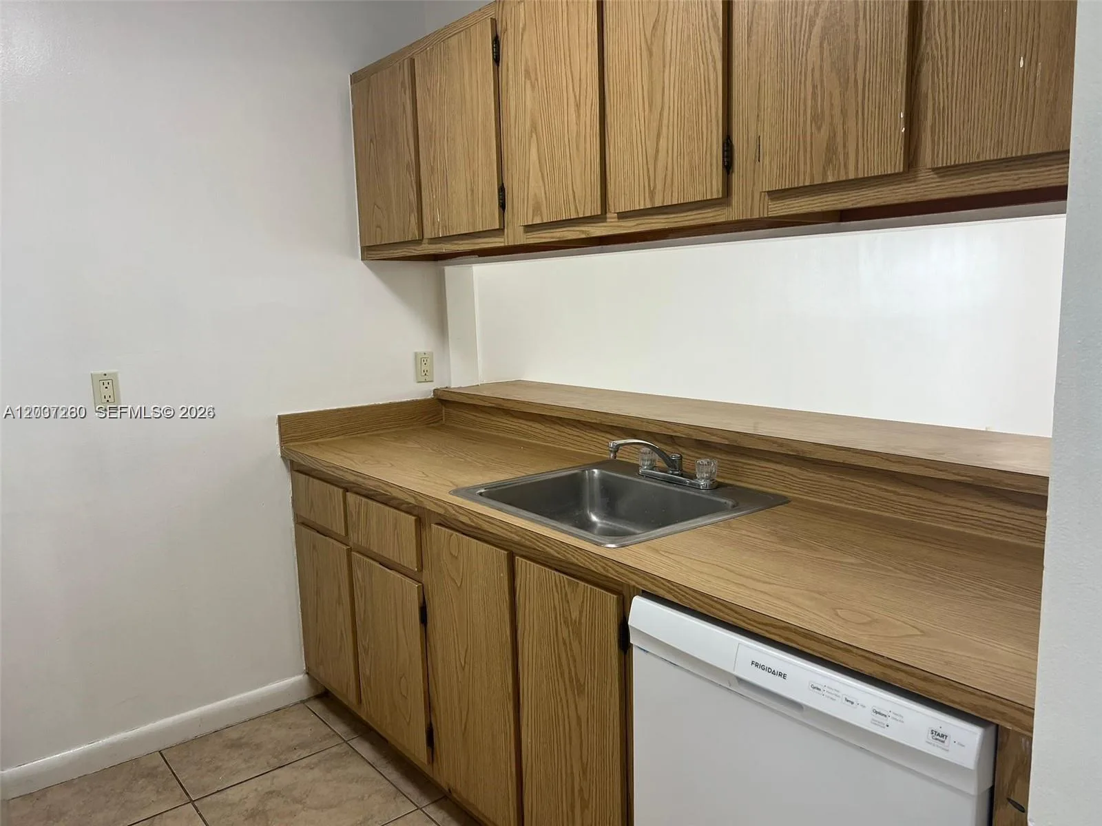 8610 N Sherman Cir # 504, Miramar, FL 33025 photo 4