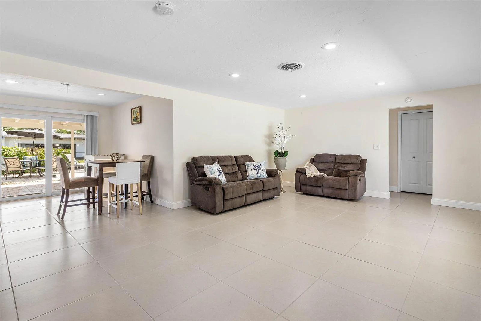 1620 SW 4TH Avenue, Pompano Beach, FL 33060 photo 8