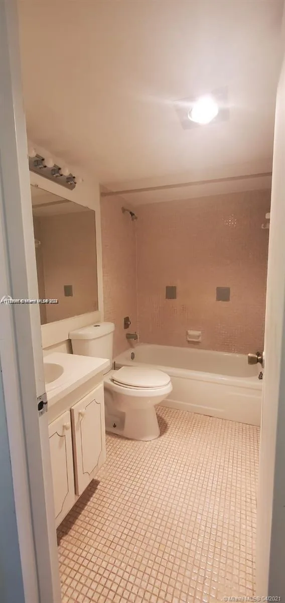 385 Fanshaw # J, Boca Raton, FL 33434 photo 2