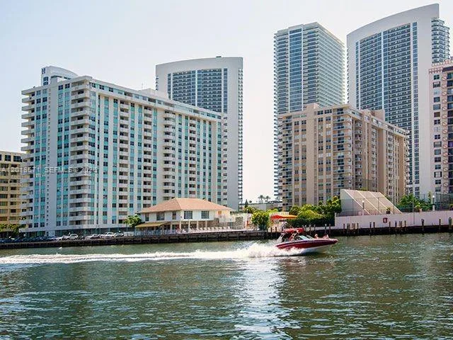 1833 S Ocean Dr # 805, Hallandale Beach, FL 33009