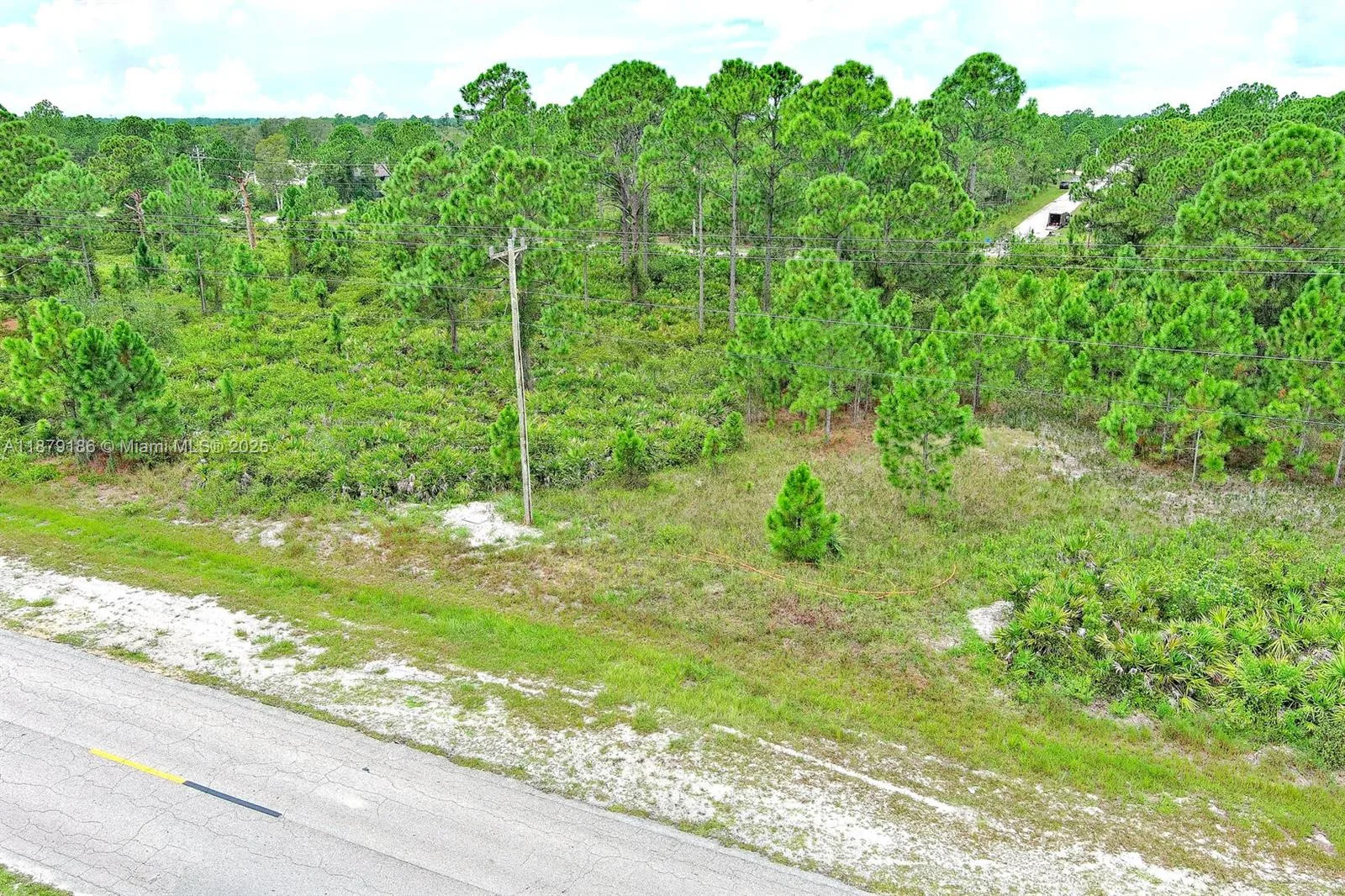 702 Eisenhower Blvd, Lehigh Acres, FL 33974 photo 4
