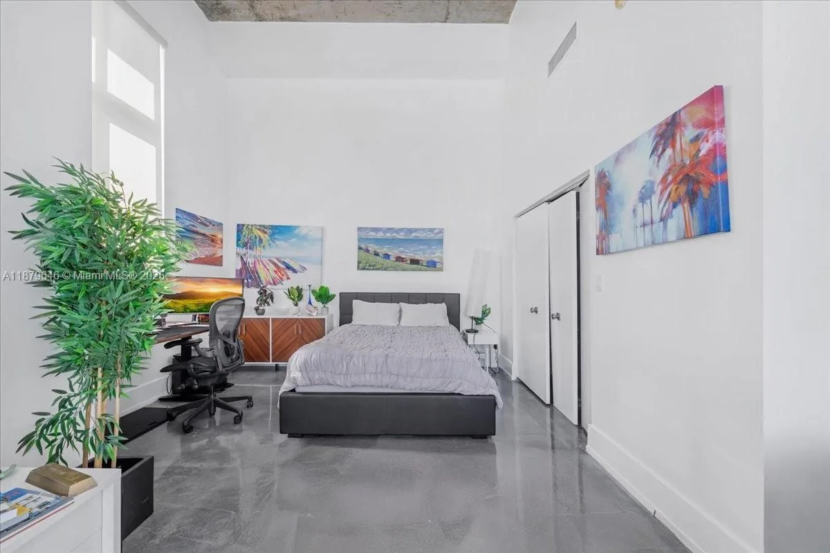 133 NE 2nd Ave # 3601, Miami, FL 33132 photo 13