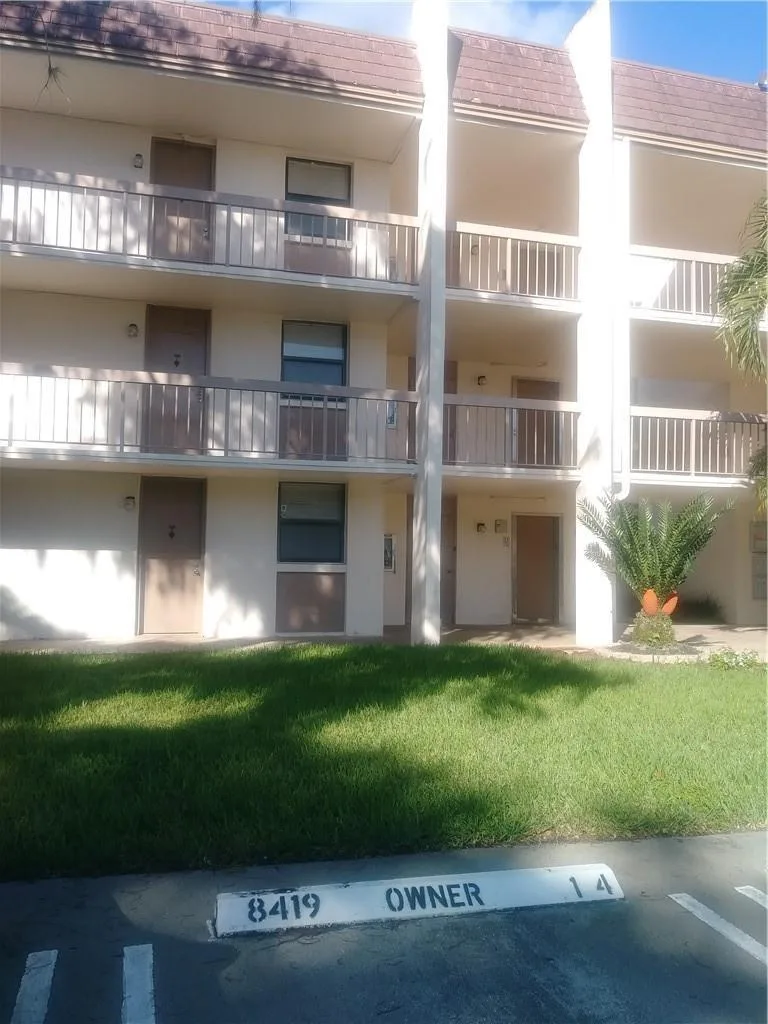 8419 Forest Hills Drive # 105, Coral Springs, FL 33065
