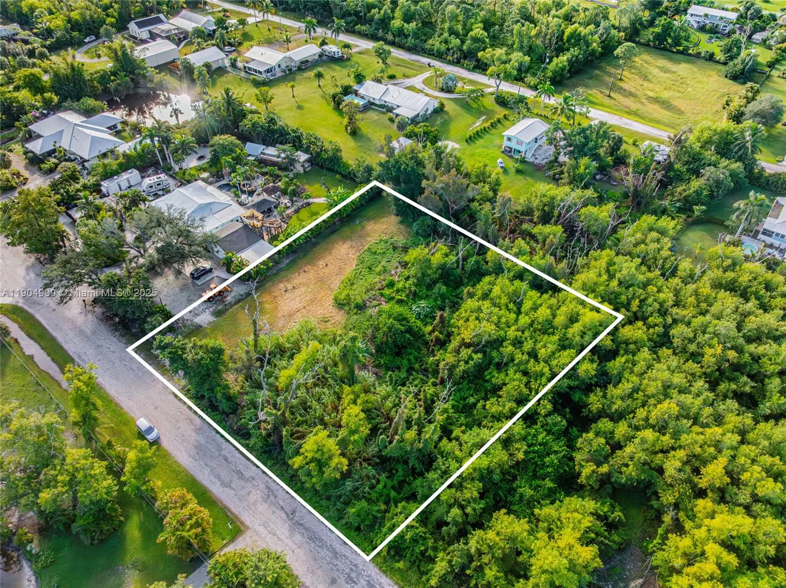 4689 WOODSTOCK RD, Other City - In The State Of Florida, FL 33956 photo 2