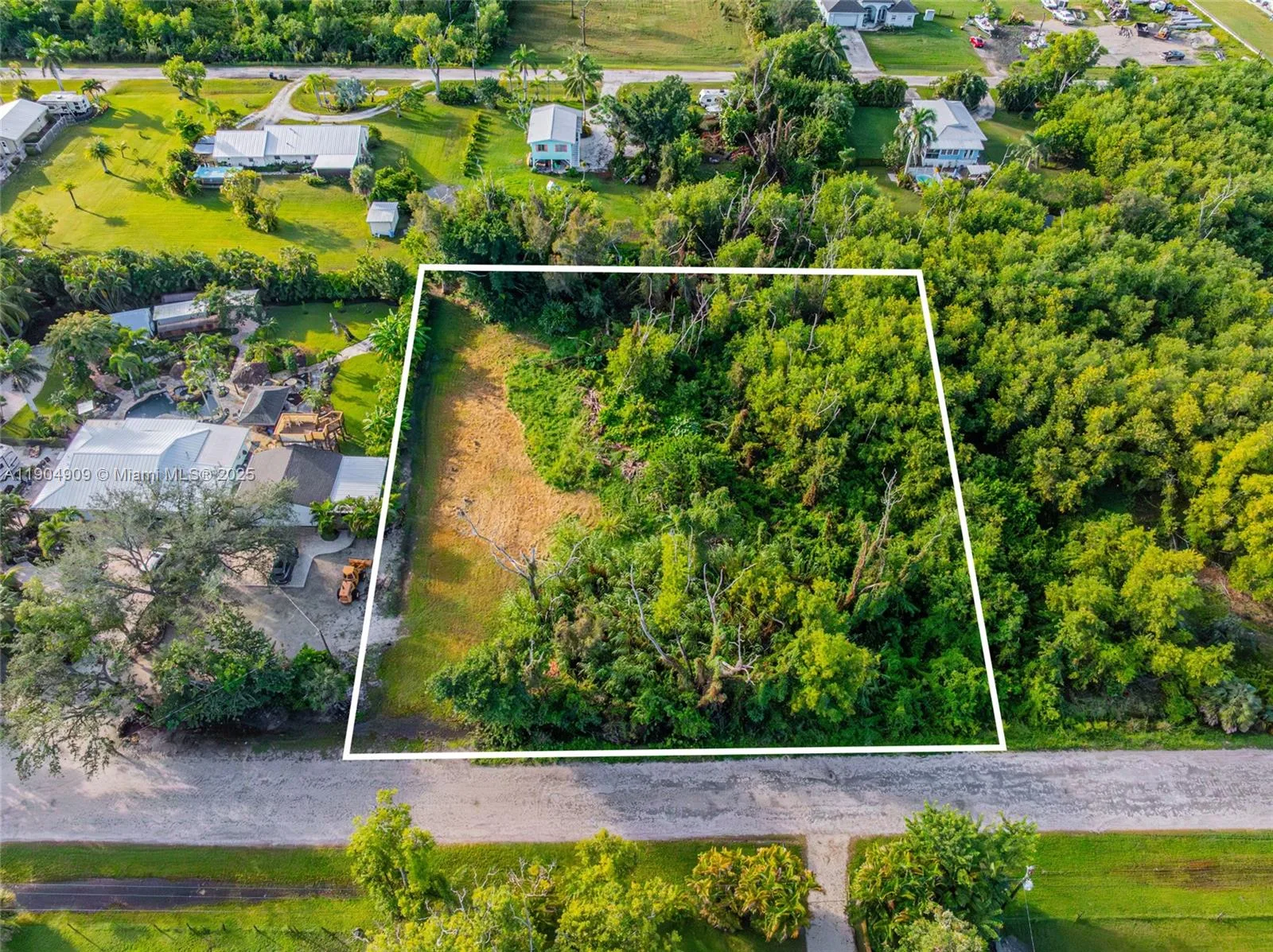 4689 WOODSTOCK RD, Other City - In The State Of Florida, FL 33956 photo 3