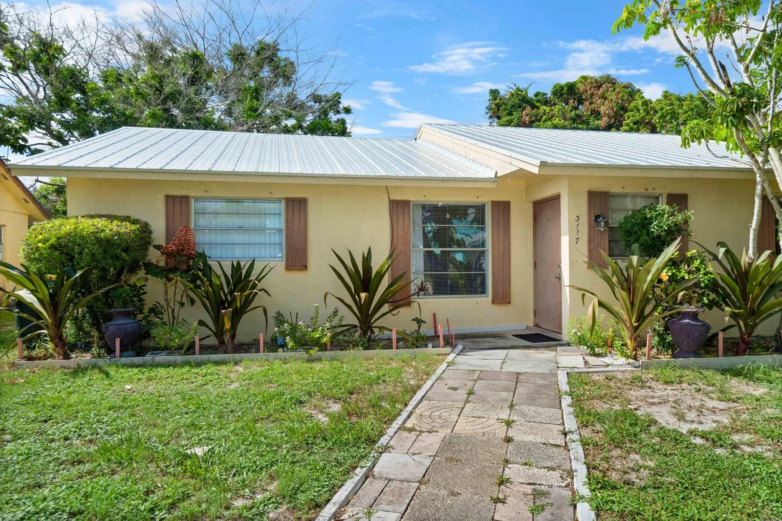 3117 SE Clayton Street # 17-19, Stuart, FL 34997