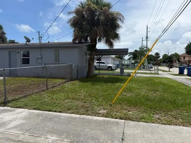 1528 Avenue S, Riviera Beach, FL 33404 photo 3