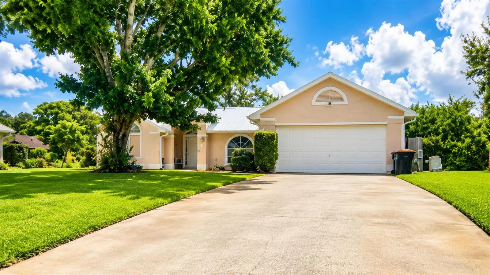 4890 48th Avenue, Vero Beach, FL 32967