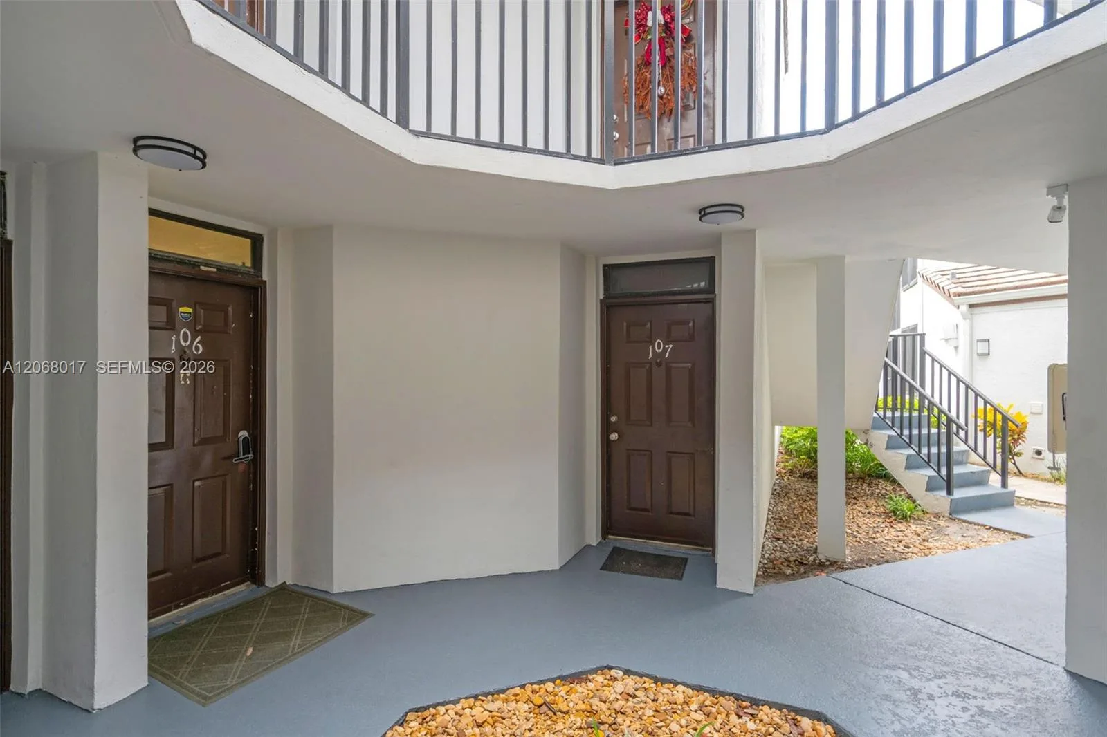 213 Lake Pointe Dr # 106, Oakland Park, FL 33309